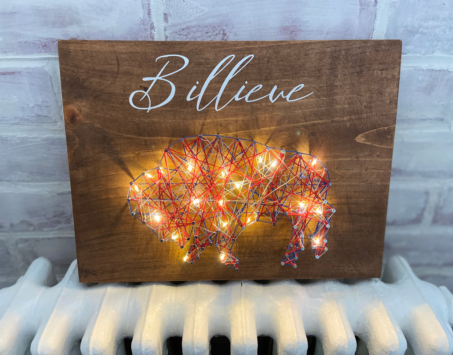 Light Up String Art Sign Making Workshop: "Merry & Bright" OR "Billieve" . Friday December 22 . Buffalo Cider Hall