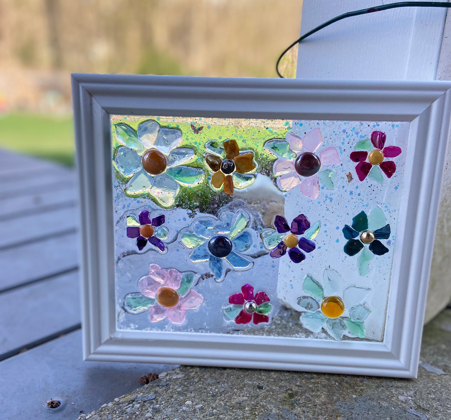 Resin Art Workshop: Beach/Buffalo/Flower Designs . Thursday April 9 . Nickel City BrewZ