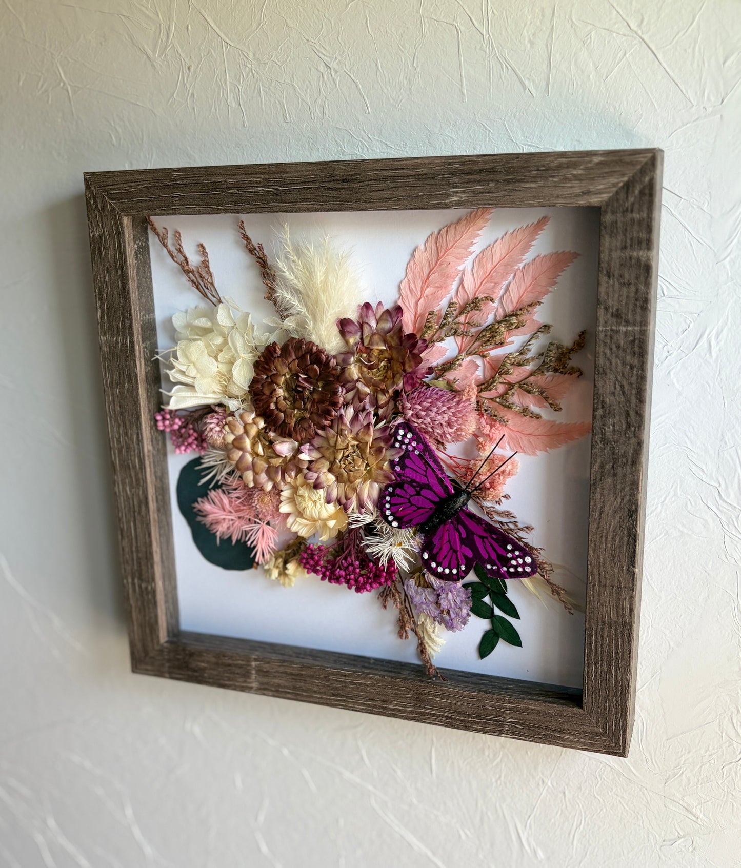 Dried Flower Shadow Box Frame Workshop . Thursday June 11 . Farmcraft Brewery
