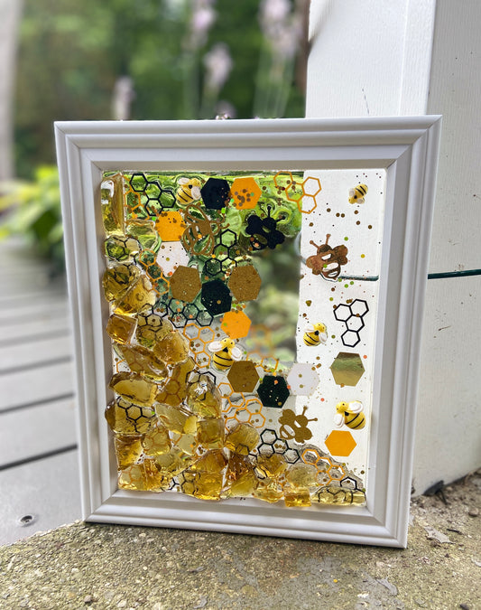 Resin Art Workshop: Honey Bee Designs for National Honey Bee Day . Saturday August 17 . Queen City Meadery