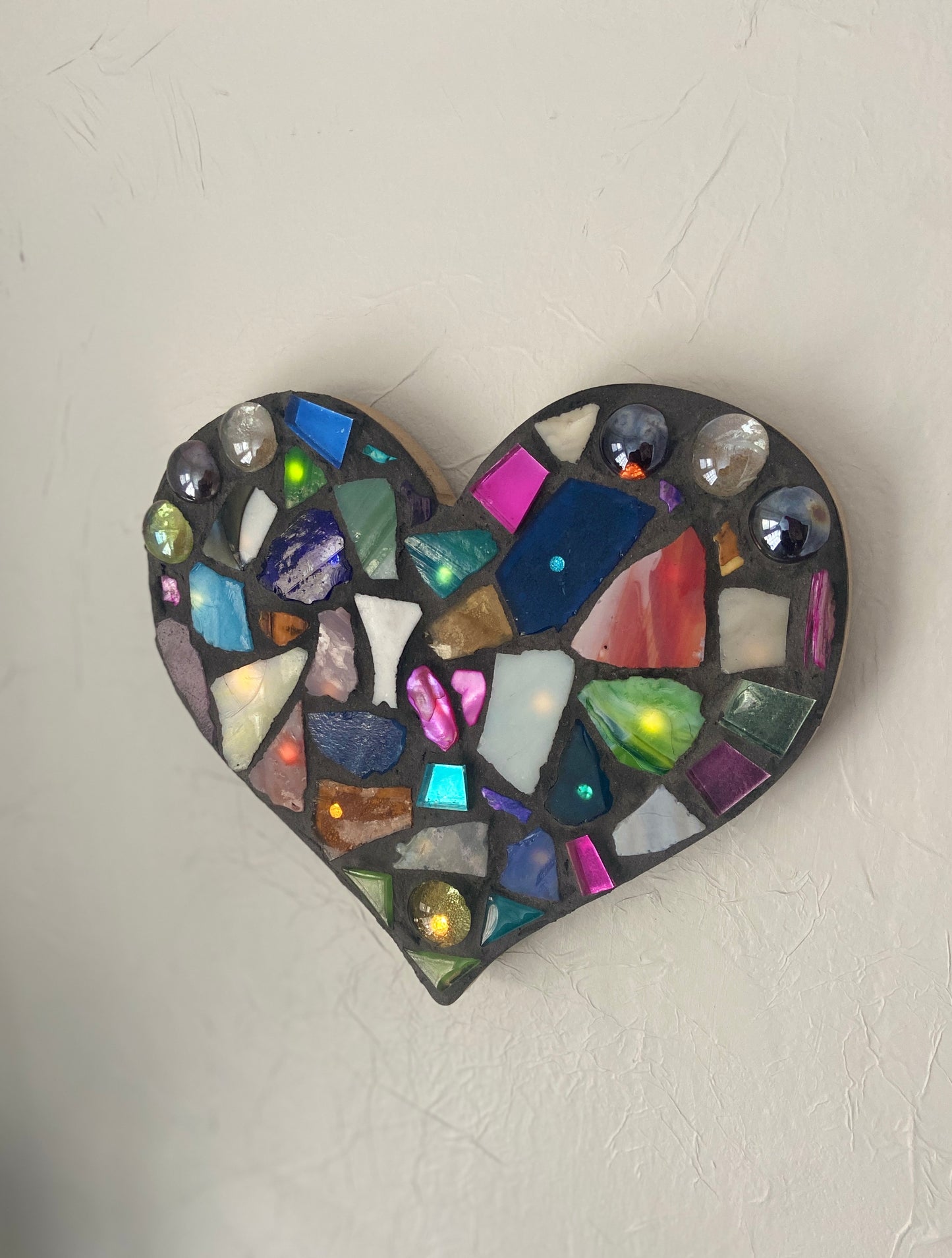 Mosaics Workshop: "Broken Hearts Light Up Wall Plaques" . Thursday February 6 . BriarBrothers Brewing Co.