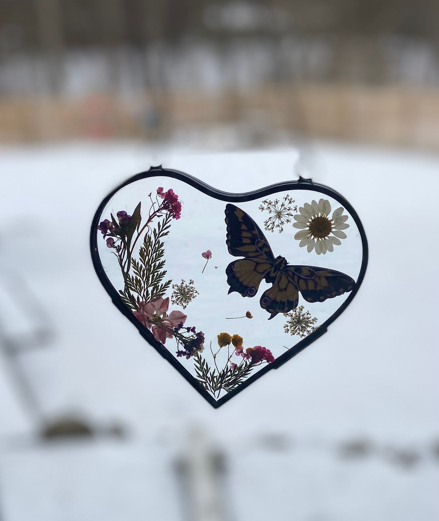 Pressed Flower Art Wall Hanging Workshop: Heart Frames . Friday February 7 . Beer Kind Brewing