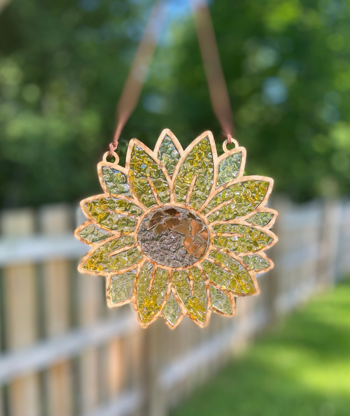 Resin Suncatcher Workshop . Sunday April 19 . Windy Brew